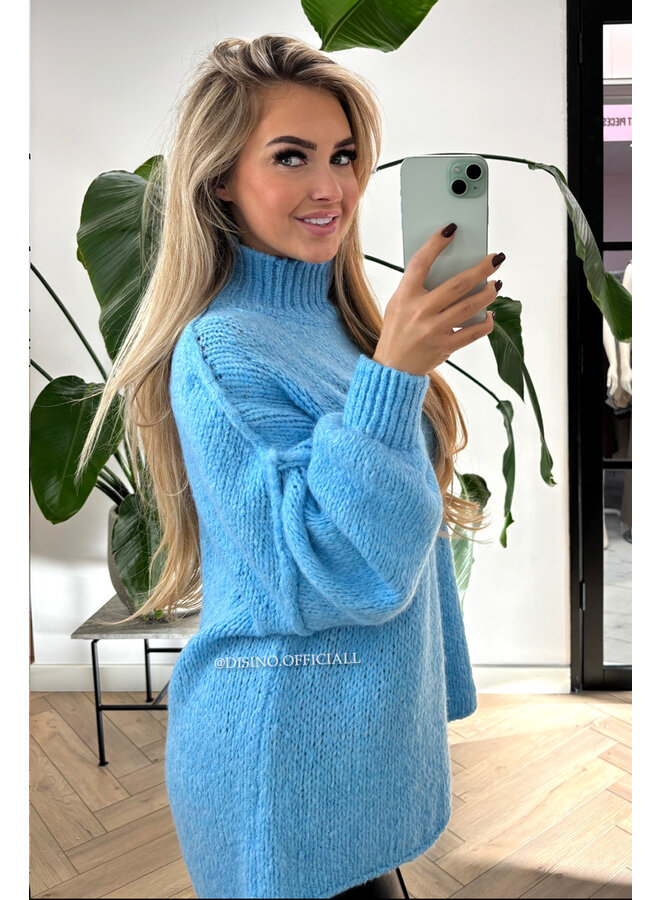 LIGHT BLUE - 'HEAVEN KNIT' - EXTRA OVERSIZED INSPIRED PREMIUM QUALITY KNIT