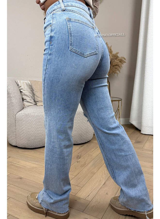 LIGHT BLUE - 'DETROIT' - SUPER STRETCH HIGH WAIST STRAIGHT LEG JEANS - 1967