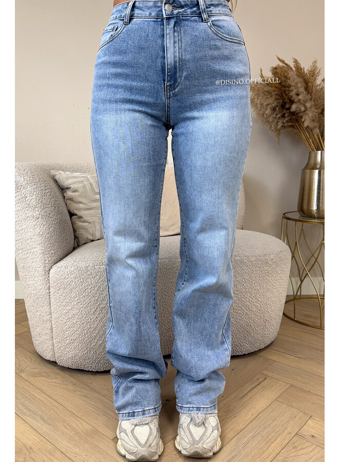 BLUE - 'MANHATTAN' - SUPER STRETCH MEDIUM WAIST WIDE LEG JEANS