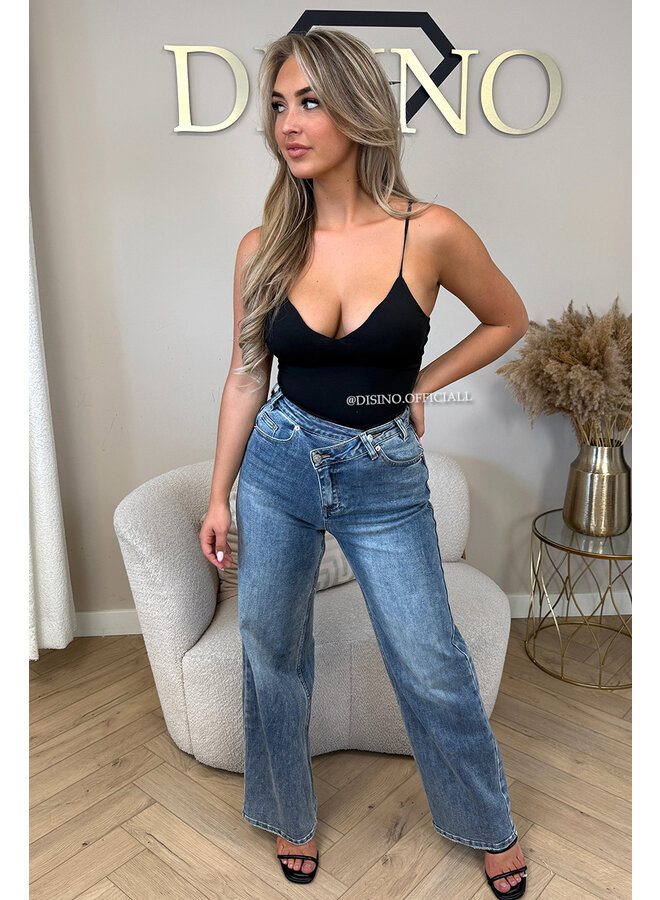 BLACK - 'IVY BODYSUIT' - CLASSY SHAPING SEAMLESS BODYSUIT