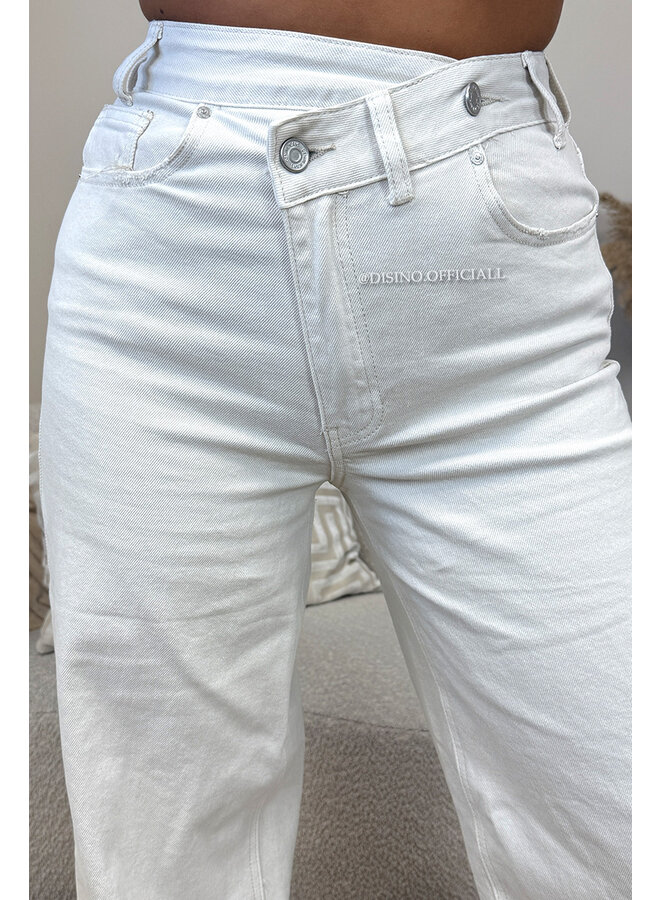 BEIGE - 'AUSTIN JEANS' - STRETCH VIRAL ASYMMETRIC WIDE LEG JEANS