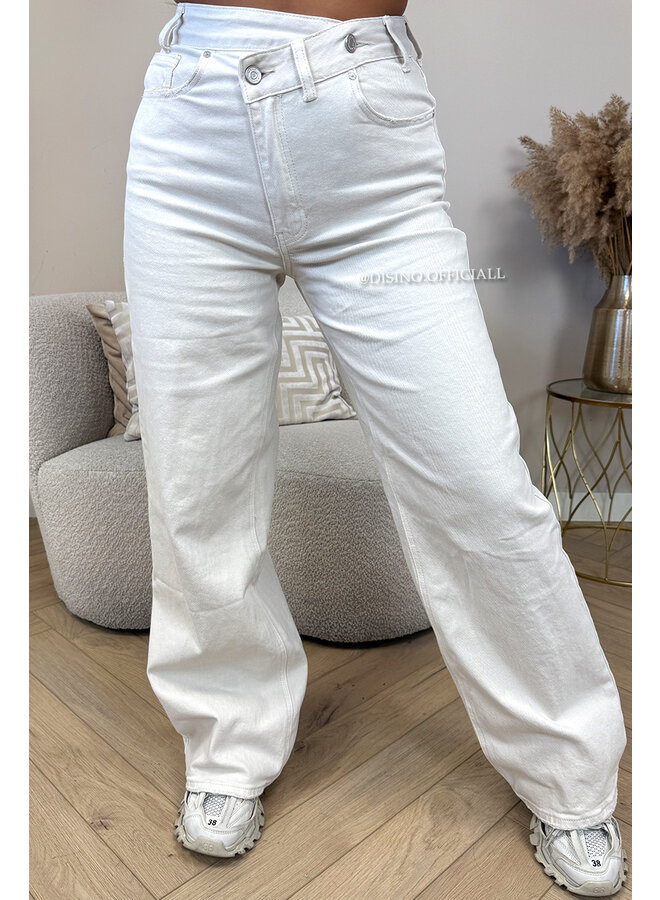 BEIGE - 'AUSTIN JEANS' - STRETCH VIRAL ASYMMETRIC WIDE LEG JEANS