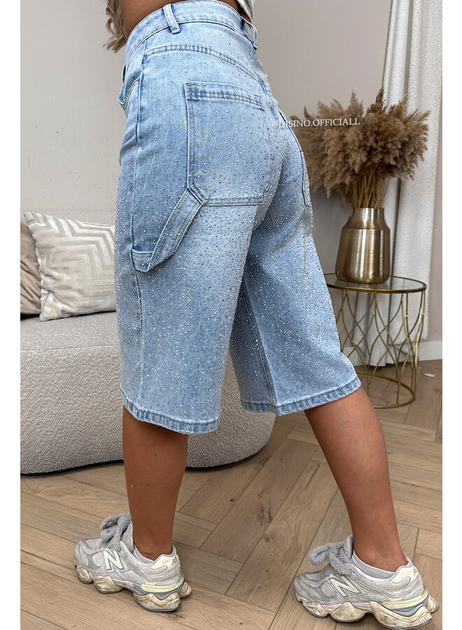 LIGHT BLUE - 'FESTIVAL BERMUDA' - SUPER STRETCH ALL OVER DIAMONDS BERMUDA JEANS