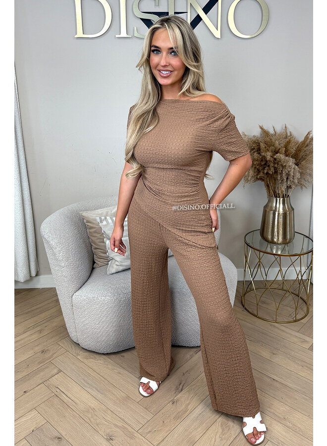 CAMEL - 'KATE SET' - WAFFLE PRINT ASYMMETRIC TOP + PANTS SET