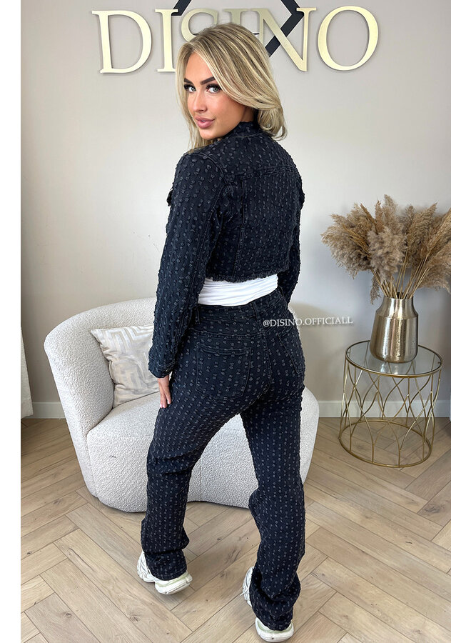 BLACK - 'WHITNEY JEANS' - SUPER STRETCH INSPIRED RELIEF  STRAIGHT LEG JEANS