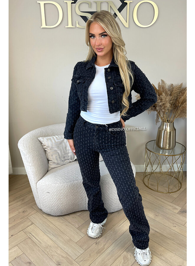 BLACK - 'WHITNEY JEANS' - SUPER STRETCH INSPIRED RELIEF  STRAIGHT LEG JEANS