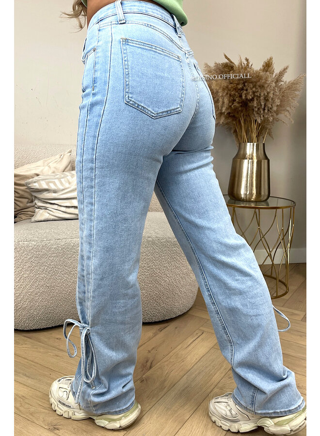 LIGHT BLUE - 'BOW JEANS' - SUPER STRETCH WIDE LEG JEANS