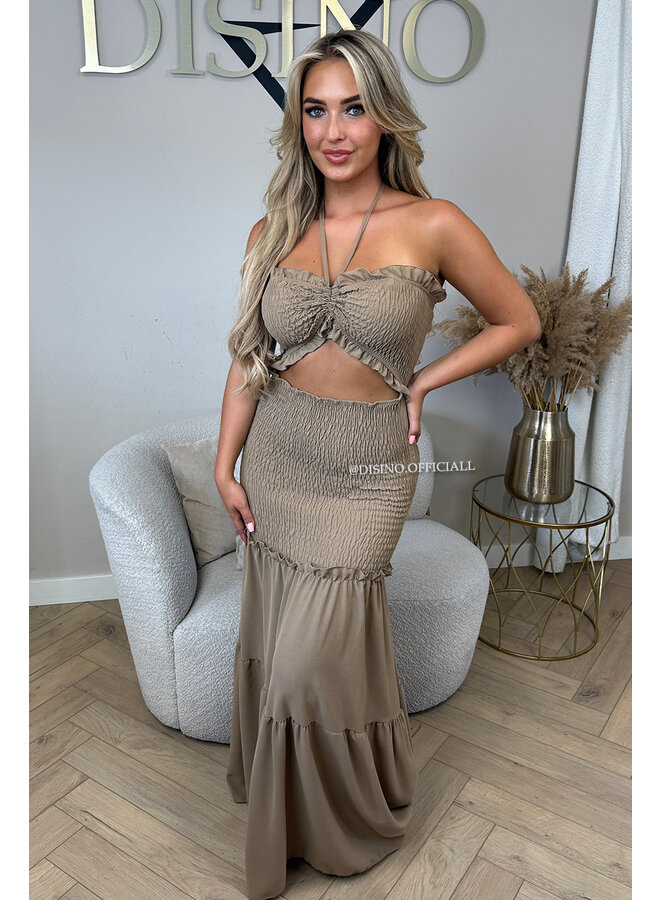 CAMEL - 'FAYÉ MAXI DRESS' - CUT-OUT MAXI DRESS