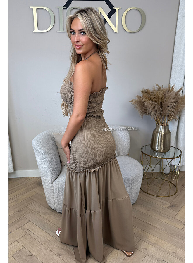CAMEL - 'FAYÉ MAXI DRESS' - CUT-OUT MAXI DRESS