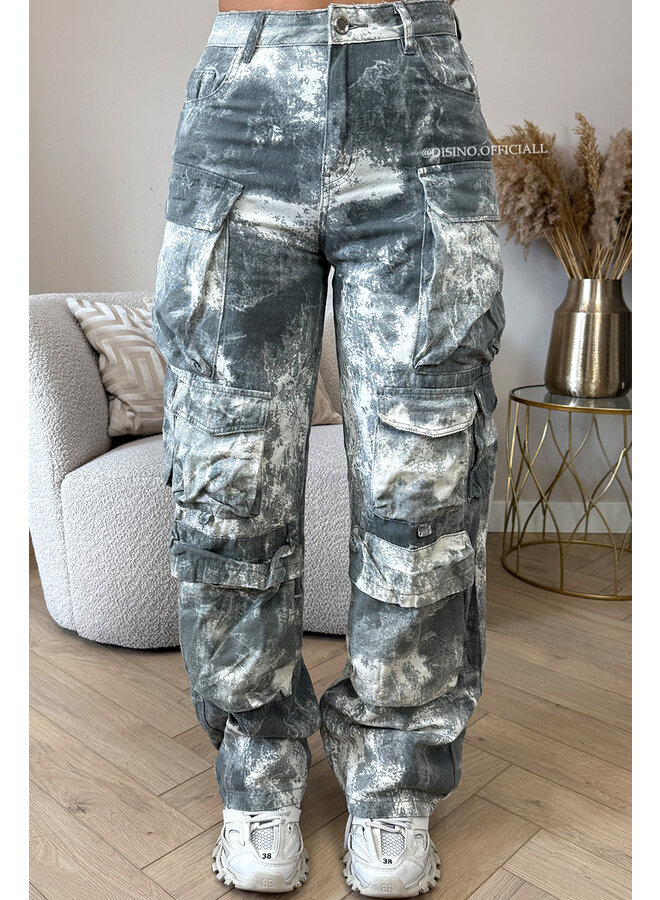 GREY - 'YADE JEANS' - ACID WASH CARGO POCKET JEANS