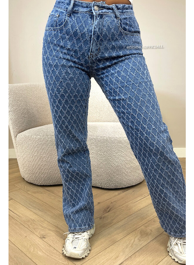 BLUE - 'ASHLEY JEANS' - SUPER STRETCH INSPIRED RELIEF  STRAIGHT LEG JEANS