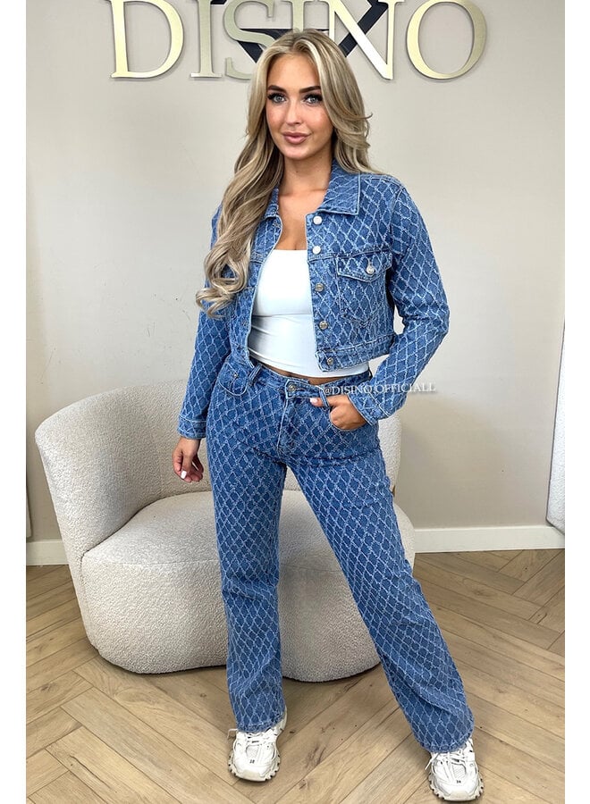 BLUE - 'ASHLEY JACKET' - SUPER STRETCH INSPIRED RELIEF  DENIM JACKET