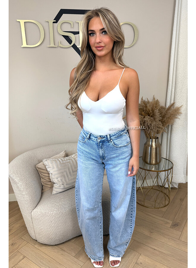 LIGHT BLUE - 'BALLOON JEANS' - STRETCH VIRAL BALLOON LEG JEANS