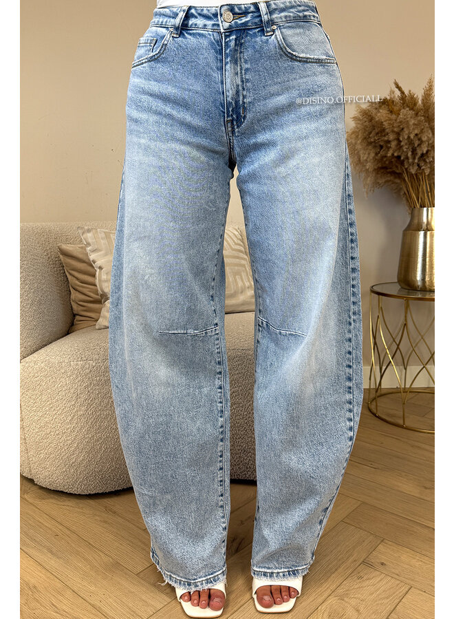 LIGHT BLUE - 'BALLOON JEANS' - STRETCH VIRAL BALLOON LEG JEANS