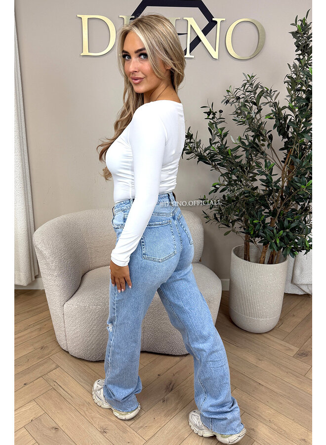 WHITE - 'NICOLE SQUARE' - PERFECT FIT LONG SLEEVE TOP