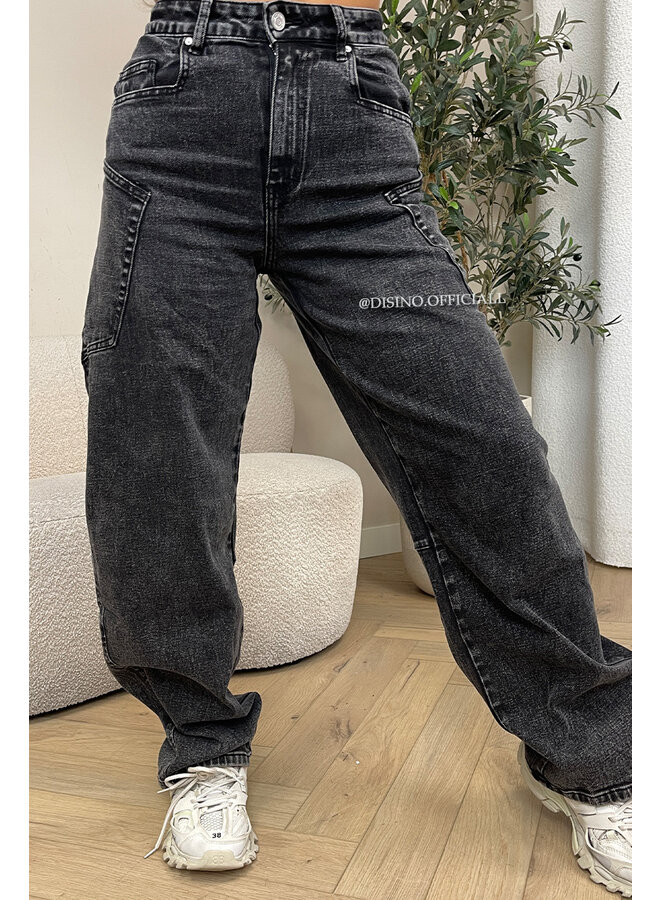 BLACK - 'BALLOON CARGO JEANS' - STRETCH VIRAL BALLOON LEG JEANS