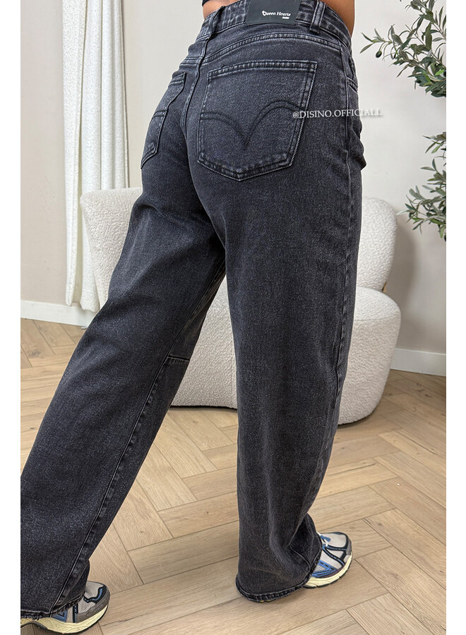 BLACK - 'BALLOON JEANS' - STRETCH VIRAL BALLOON LEG JEANS