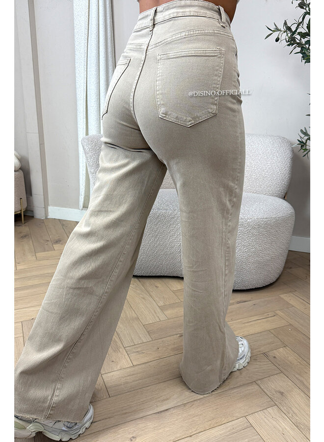 BEIGE - 'CAÏRO JEANS' - SUPER STRETCH HIGH WAIST WIDE LEG JEANS
