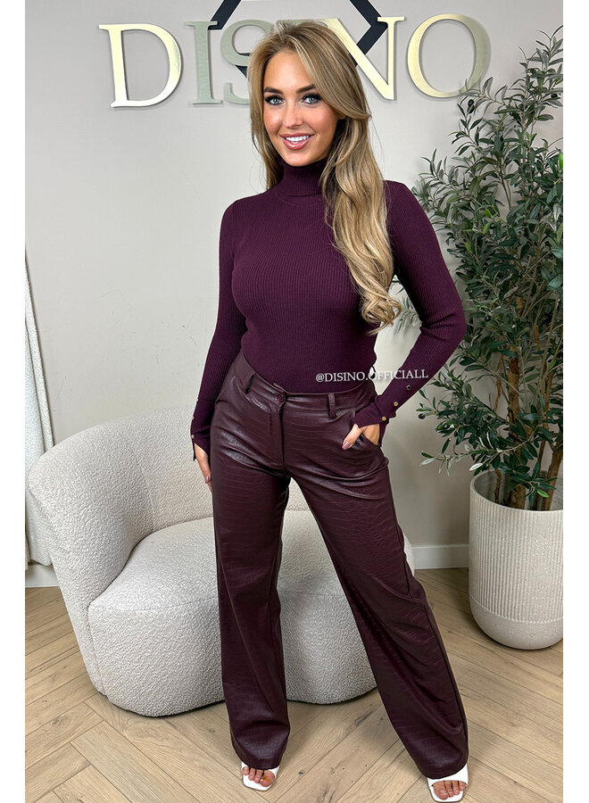 PLUM - 'LIZA COL' - PREMIUM SOFT GOLD BUTTON SLEEVE TOP