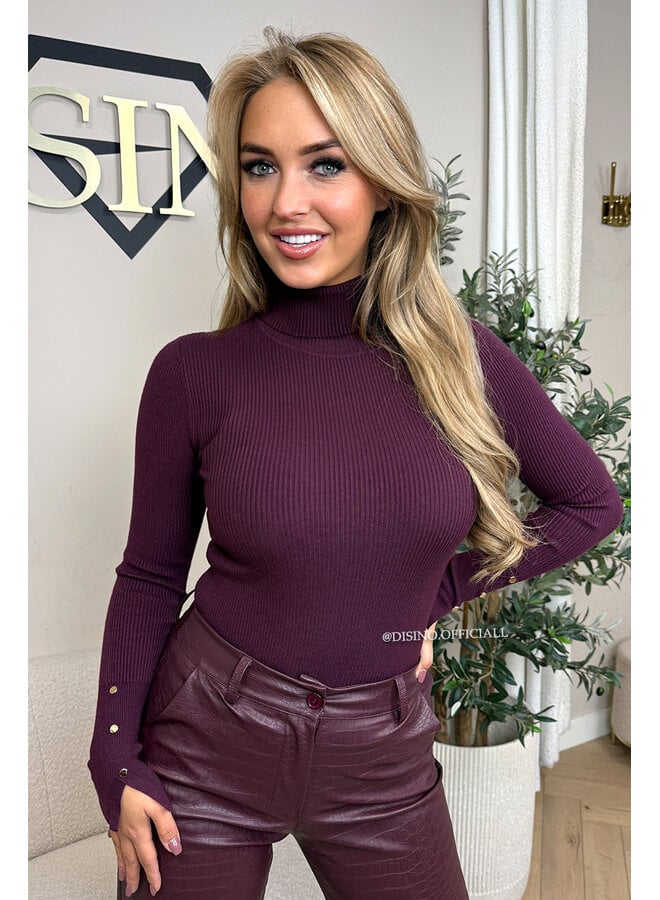 PLUM - 'LIZA COL' - PREMIUM SOFT GOLD BUTTON SLEEVE TOP