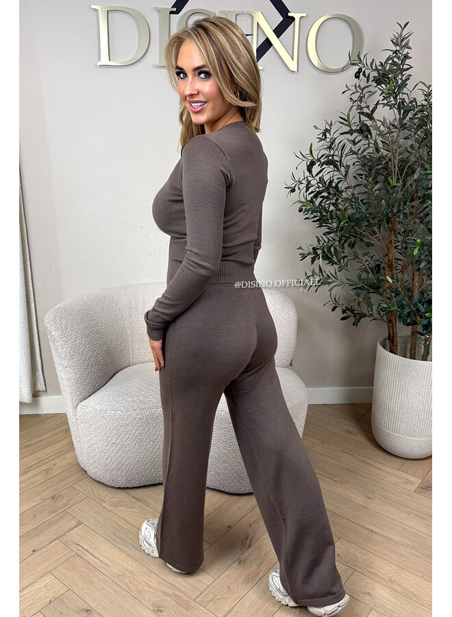 TAUPE - 'JANINE TOP' - SOFT BUTTON UP COMFY TOP