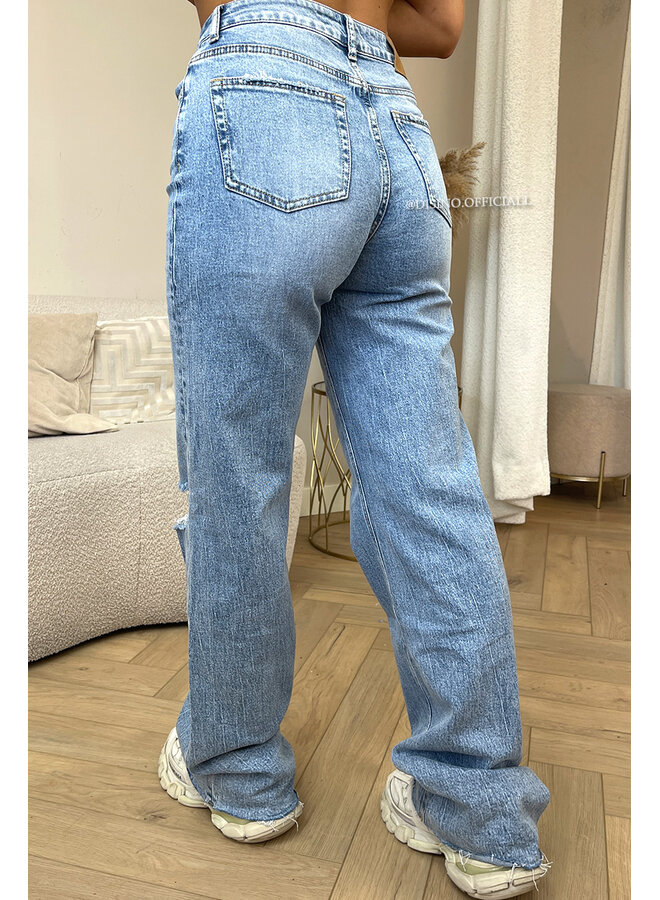 LIGHT BLUE - 'DISINO JEANS' - STRETCH EXTRA LONG RIPPED KNEE WIDE LEG JEANS