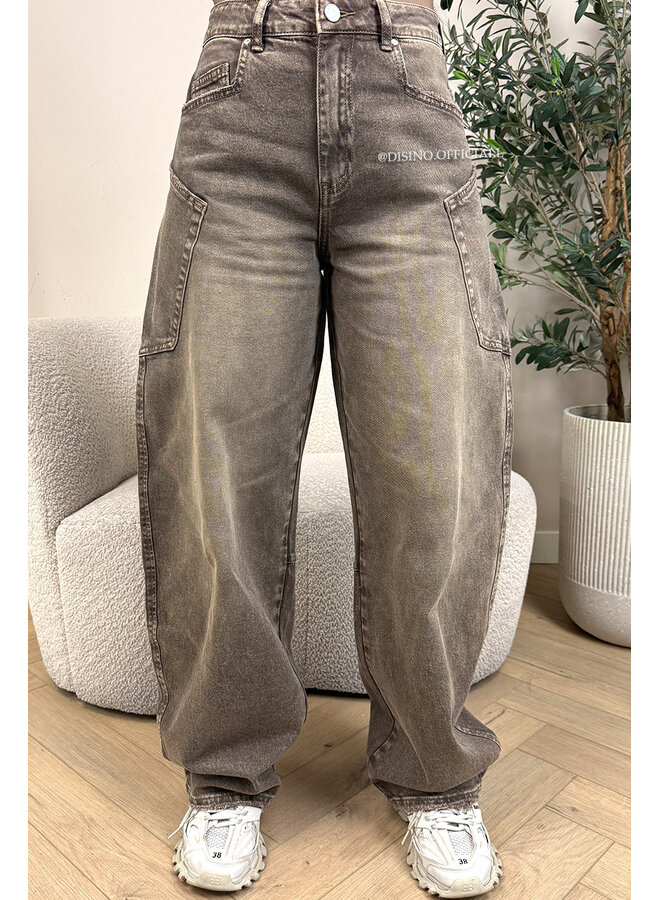 DIRTY GREY - 'BALLOON CARGO JEANS' - STRETCH VIRAL BALLOON LEG JEANS