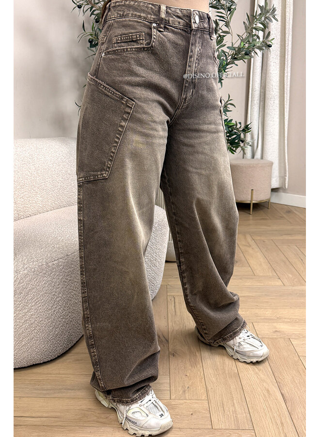 DIRTY GREY - 'BALLOON CARGO JEANS' - STRETCH VIRAL BALLOON LEG JEANS