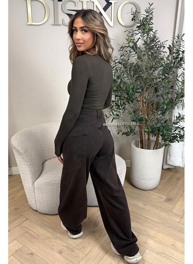 ASHBROWN - 'BECKY' - PERFECT LONG SLEEVE CROP TOP