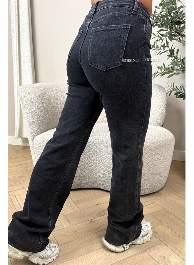 BLACK DENIM - 'BEVERLY' - EXTRA LONG SUPER STRETCH STRAIGHT LEG JEANS