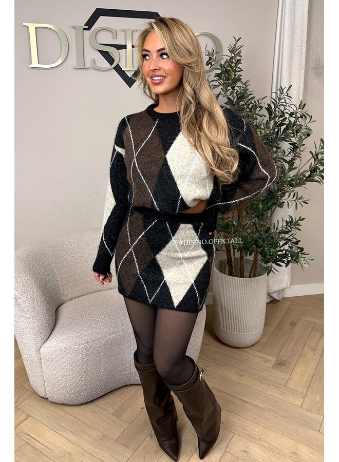 BLACK - 'DANIËLLA SET' - CHECKED KNITTED TOP + SKIRT SET