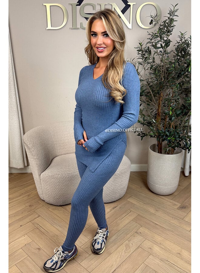 JEANS BLUE - 'LISA' - BASIC RIBBED V-NECK TWO PIECE SET
