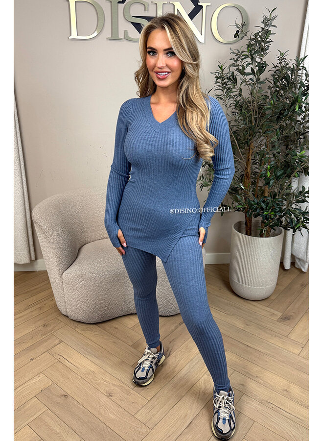 JEANS BLUE - 'LISA' - BASIC RIBBED V-NECK TWO PIECE SET