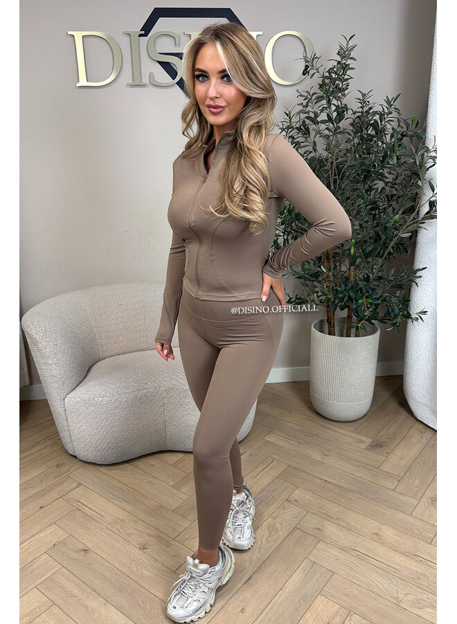 TAUPE - 'KIMMY SET' - SHAPING TWO PIECE SPORT SET