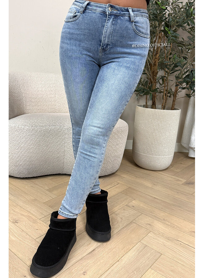 BLUE - SUPER STRETCH MID-WAIST PUSH-UP SKINNY JEANS - 002