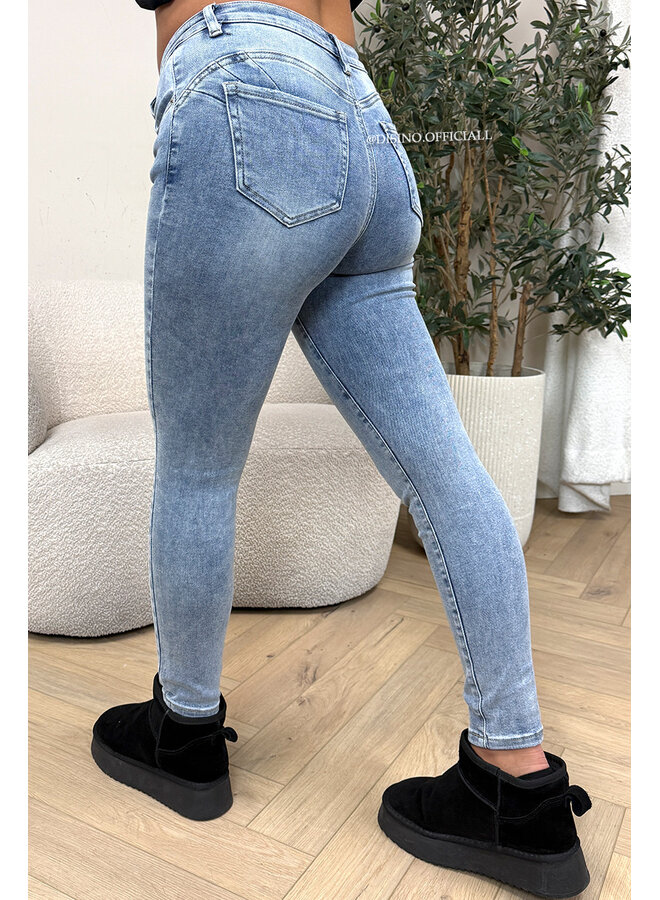 BLUE - SUPER STRETCH MID-WAIST PUSH-UP SKINNY JEANS - 002
