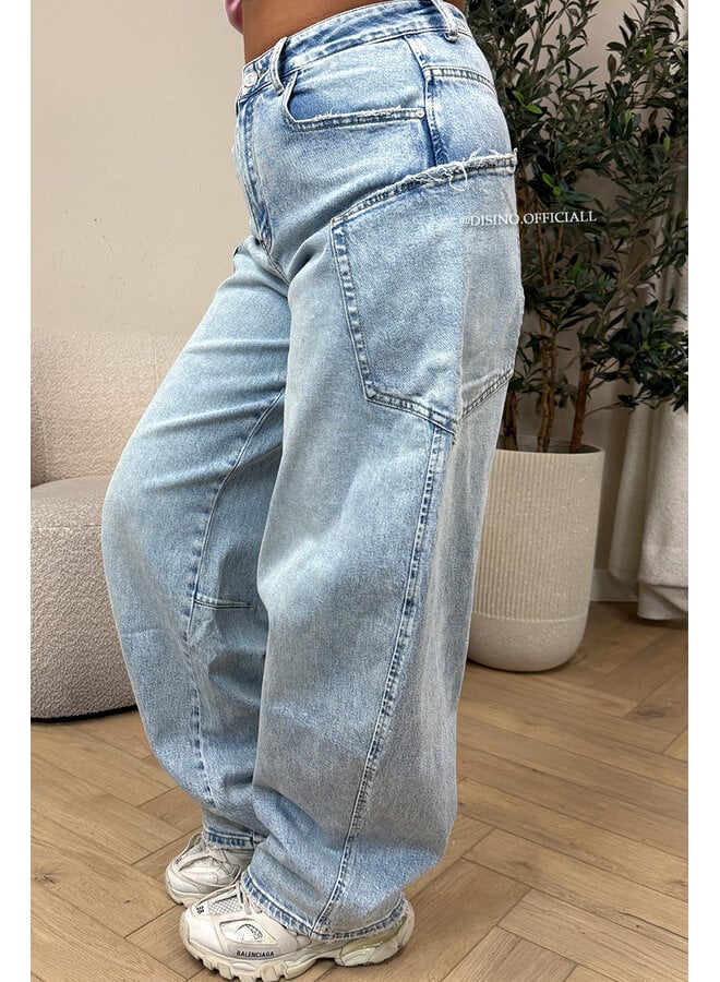VINTAGE BLUE - 'BALLOON CARGO JEANS' - STRETCH VIRAL BALLOON LEG JEANS