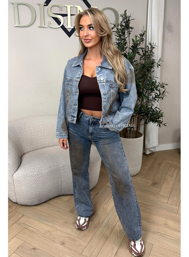 LIGHT BLUE - 'KRAKAU JEANS' - MEDIUM WAIST STRETCH DIRTY WASH JEANS