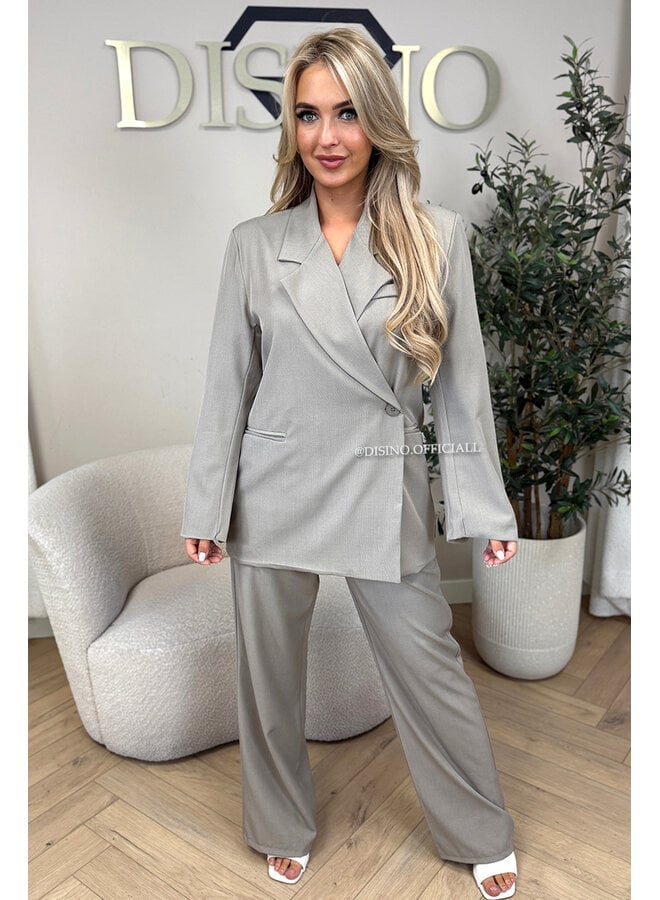 BEIGE - 'MAEVA BLAZER SET' - OVERSIZED BOYFRIEND BLAZER + PANTALON SET