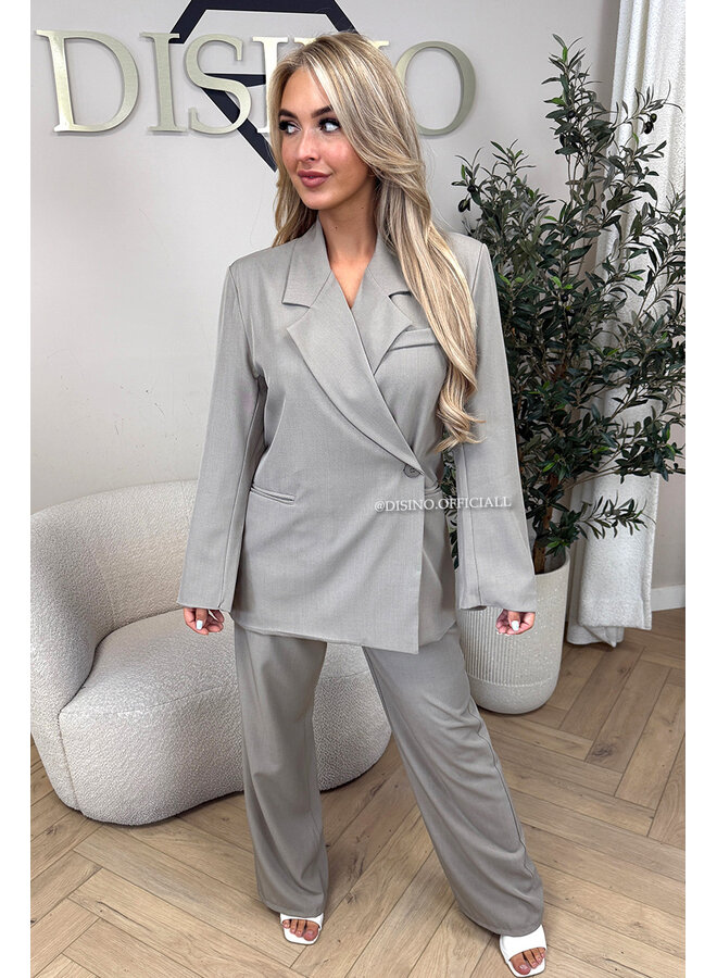 BEIGE - 'MAEVA BLAZER SET' - OVERSIZED BOYFRIEND BLAZER + PANTALON SET