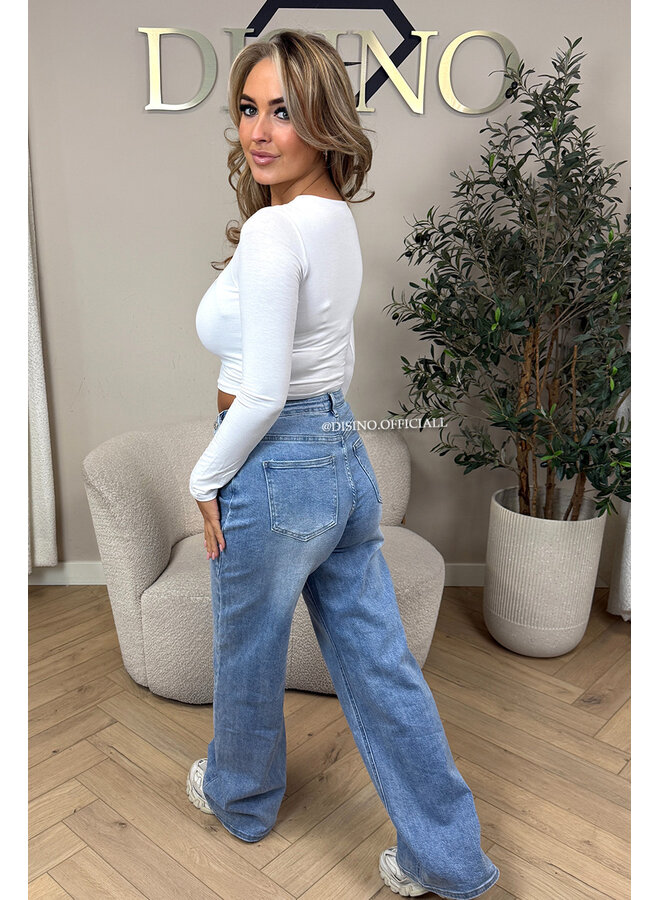 LIGHT BLUE - 'JOYA JEANS' - CROSS WAIST SUPER STRETCH STRAIGHT LEG JEANS