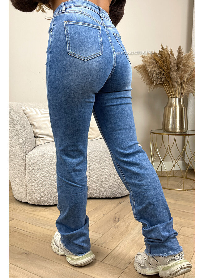 BLUE - 'BEVERLY' - EXTRA LONG SUPER STRETCH STRAIGHT LEG JEANS