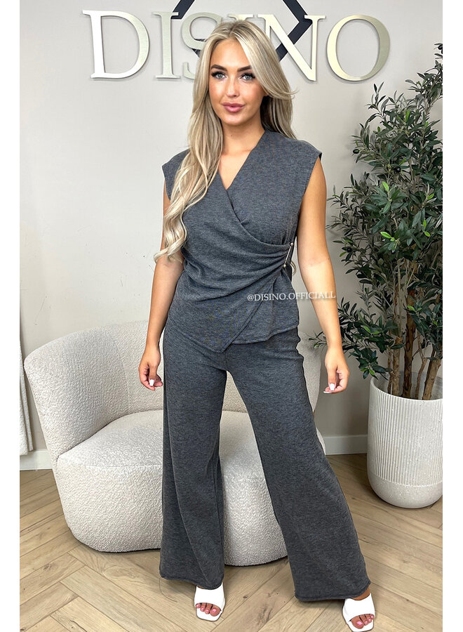 DARK GREY - 'AURORA SET' - CHIQUE COMFY TOP + PANTS SET