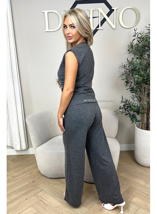 DARK GREY - 'AURORA SET' - CHIQUE COMFY TOP + PANTS SET
