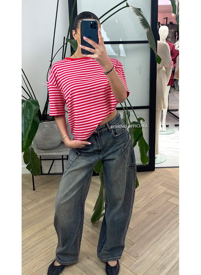 RED/PINK - 'LEONI SHORTSLEEVE TEE' - STRIPED OVERSIZED TEE