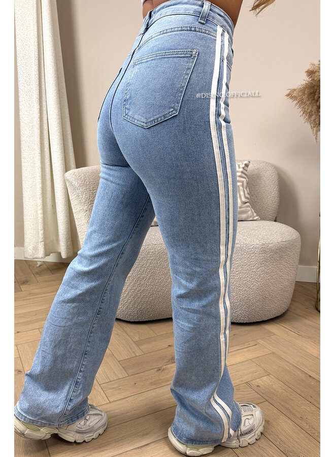 LIGHT BLUE - 'SKYE JEANS' - STRETCH STRIPED STRAIGHT LEG JEANS