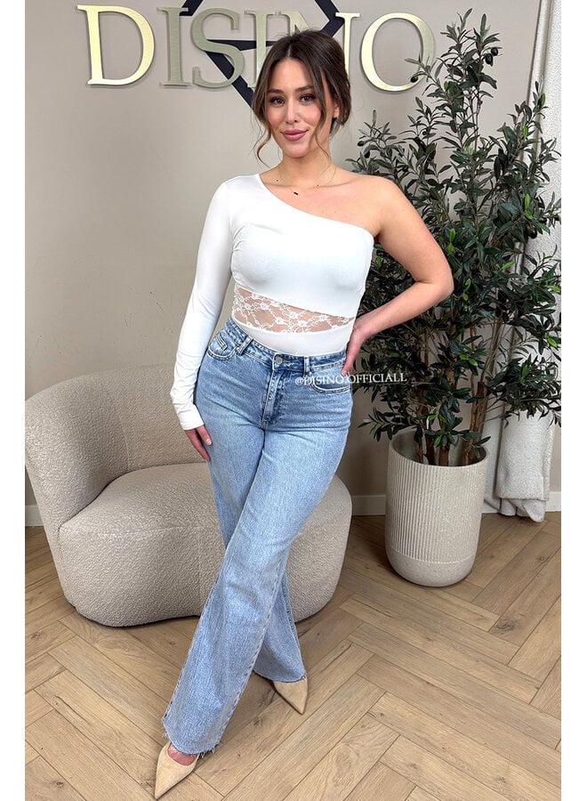 WHITE - 'SELMA BODY' - LACE DETAIL ONE ARM BODYSUIT