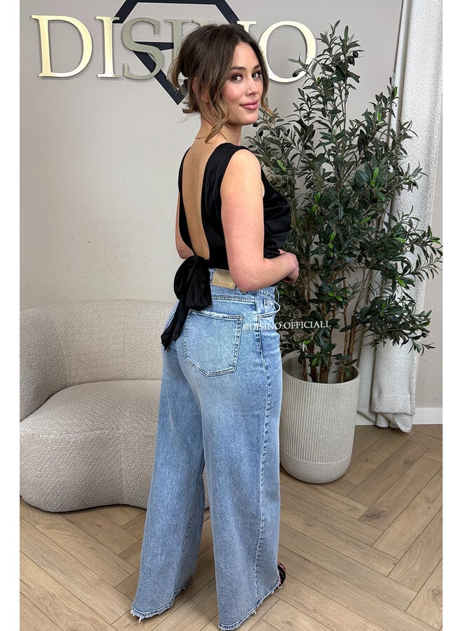 BLACK - 'KATE TOP' - SATIN OPEN BACK TOP