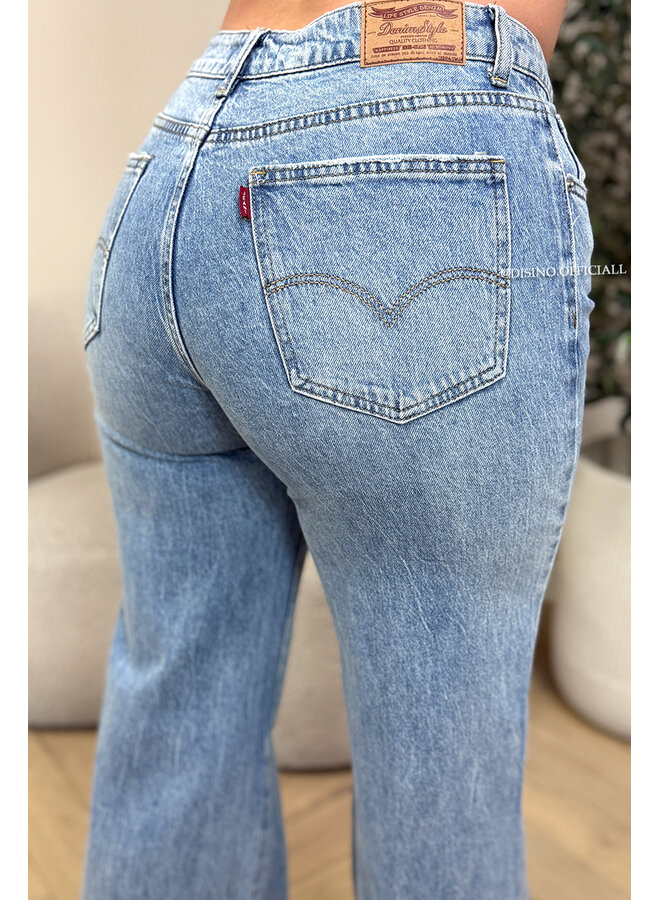 BLUE - 'LAVINA JEANS' - STRETCH SHAPING INSPIRED WIDE LEG JEANS