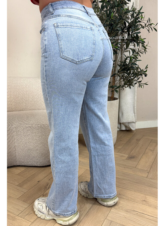 LIGHT BLUE - 'LAGUNA JEANS' - STRETCH HIGH WAIST WIDE LEG JEANS